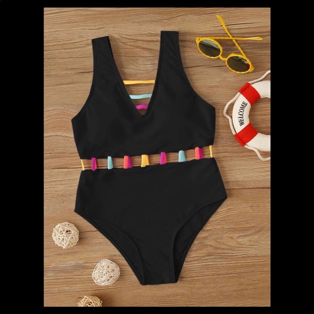 SHEIN GIRLS ONE PIECE SWIMSUIT